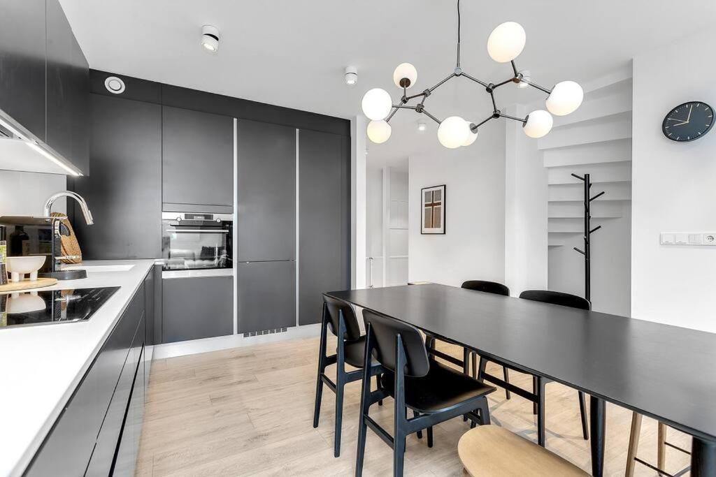 Appartamento Luxury Penthous - 3 Bedroom - 2 Bath - Freeparking - Downtown Reykjavík